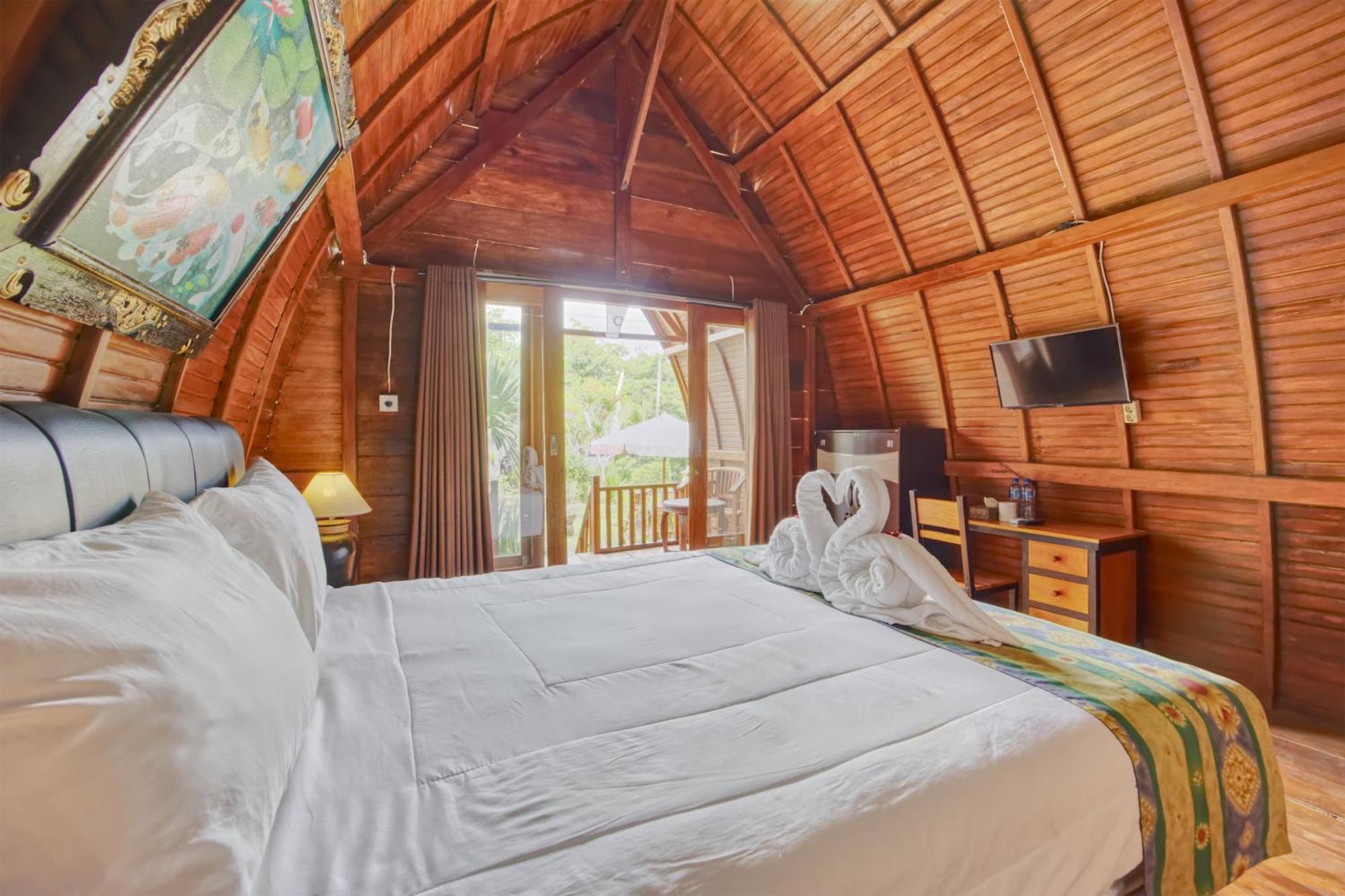 Dnr Lumbung Garden Hotel Toyapakeh Room photo